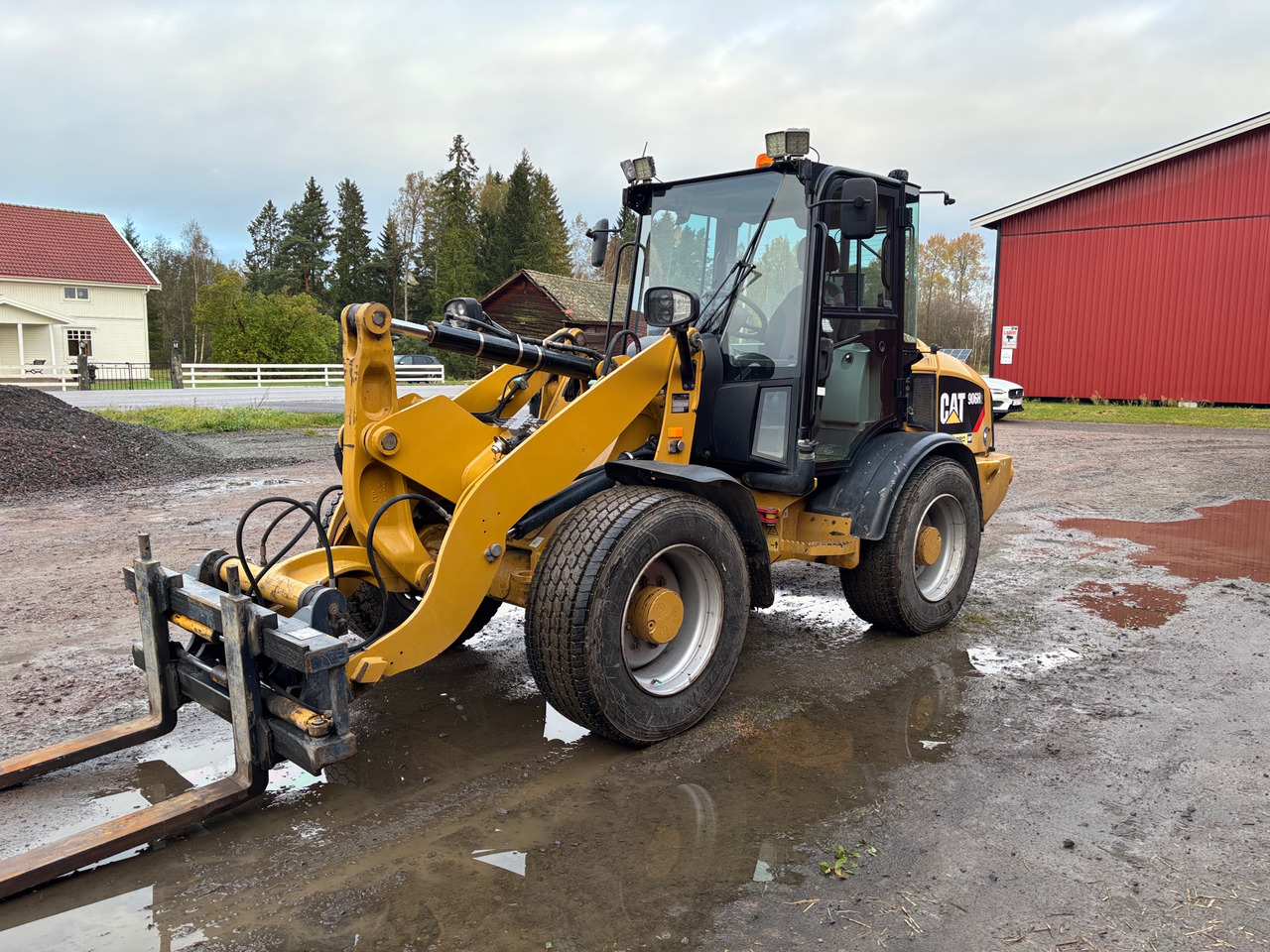 CAT 906H2 - Tekerlekli yükleyici: fotoğraf 1 CAT 906H2 - Tekerlekli yükleyici: fotoğraf 1