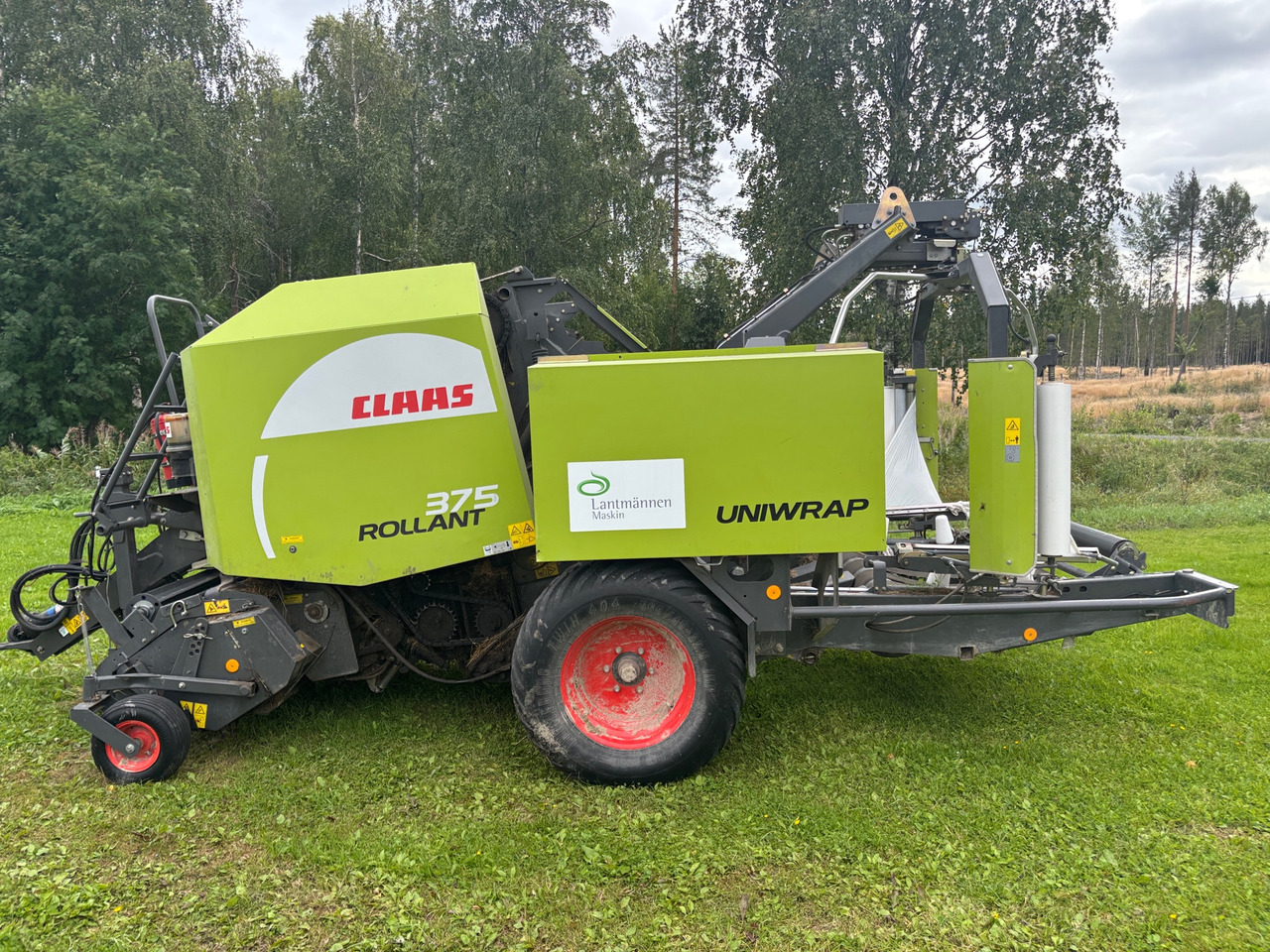 Claas Rollant 375 - Silindirik balya makinesi: fotoğraf 1 Claas Rollant 375 - Silindirik balya makinesi: fotoğraf 1