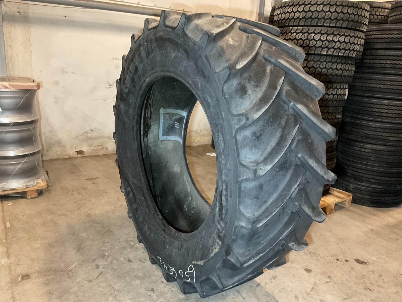 Continental 650/65R42 - Lastik - Tarım araçları: fotoğraf 1 Continental 650/65R42 - Lastik - Tarım araçları: fotoğraf 1