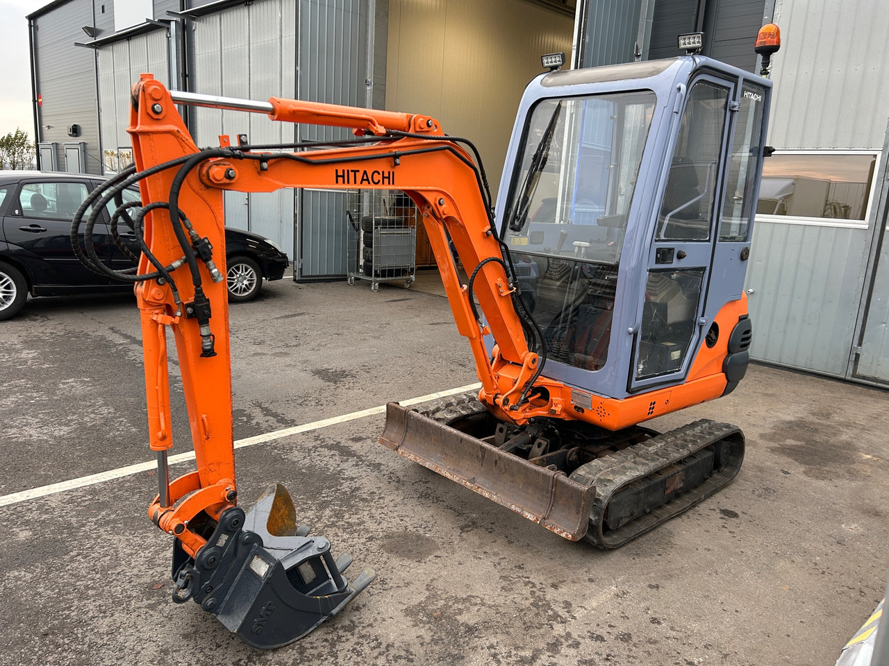 Hitachi EX17-2 - Ekskavatör: fotoğraf 1 Hitachi EX17-2 - Ekskavatör: fotoğraf 1