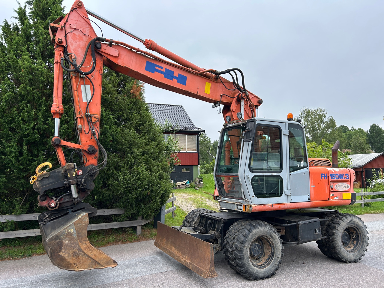 Hitachi FH 150W.3 - Ekskavatör: fotoğraf 1 Hitachi FH 150W.3 - Ekskavatör: fotoğraf 1