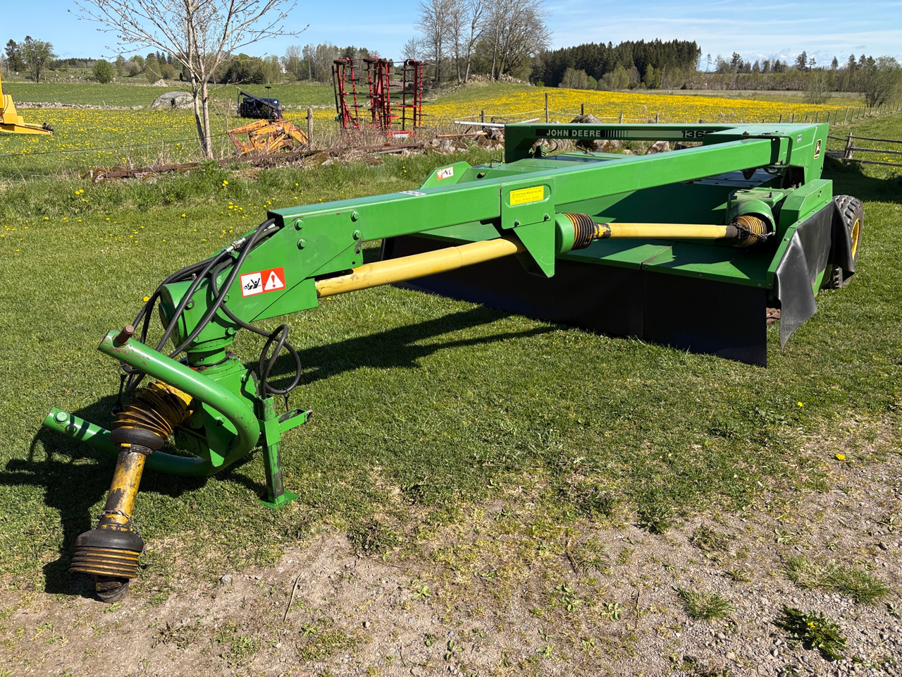 John Deere 1360 - Sap parçalama makinesi: fotoğraf 1 John Deere 1360 - Sap parçalama makinesi: fotoğraf 1