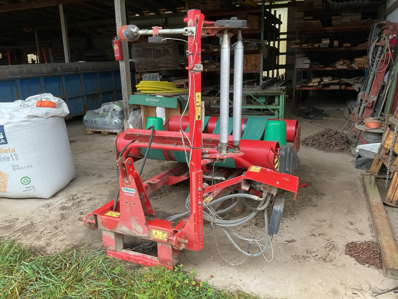 Kverneland 7558 - Silaj paketleme makinesi: fotoğraf 1 Kverneland 7558 - Silaj paketleme makinesi: fotoğraf 1