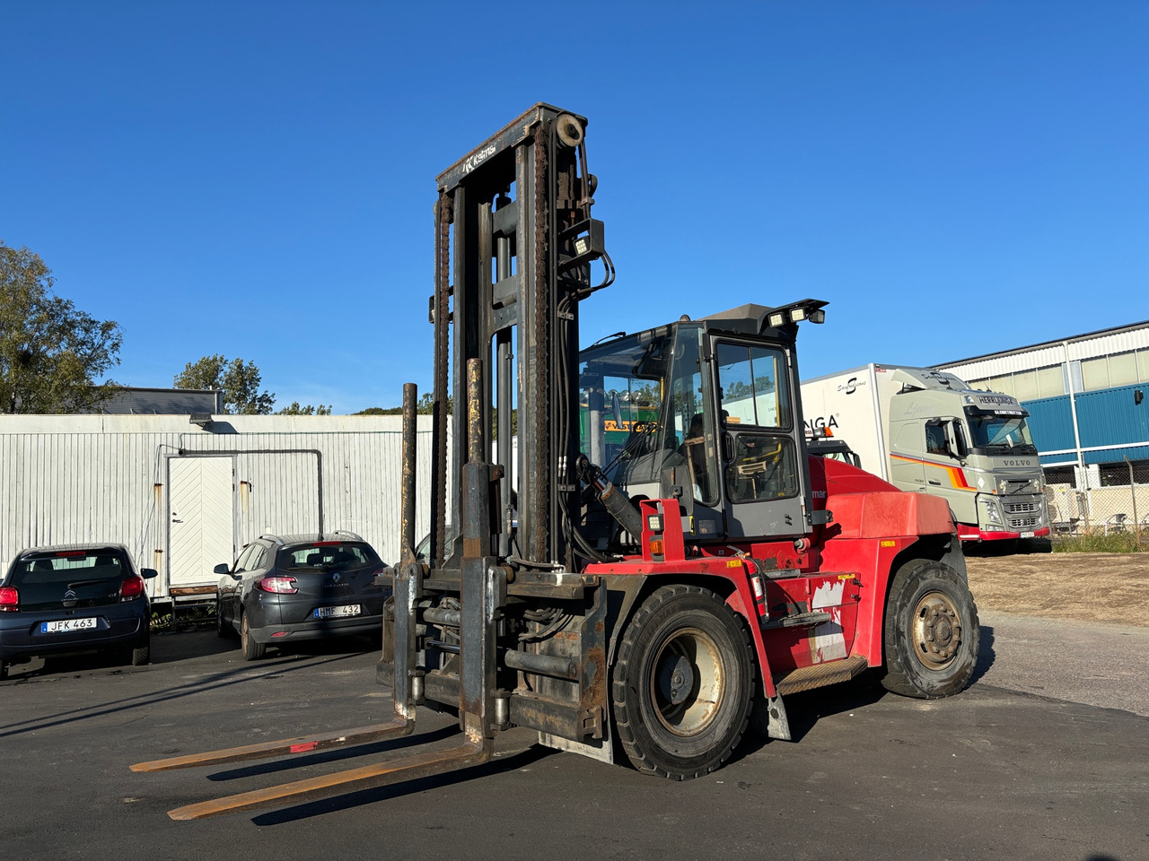 Kalmar DCE 90-6 - Malzeme taşıma ekipmanı: fotoğraf 1 Kalmar DCE 90-6 - Malzeme taşıma ekipmanı: fotoğraf 1