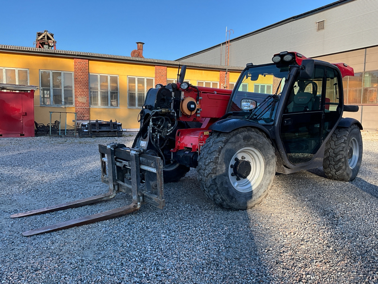 Manitou MVT929 - Teleskopik yükleyici: fotoğraf 1 Manitou MVT929 - Teleskopik yükleyici: fotoğraf 1