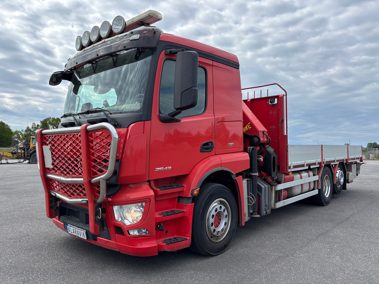 Mercedes 2543 - Vinçli kamyon: fotoğraf 1 Mercedes 2543 - Vinçli kamyon: fotoğraf 1