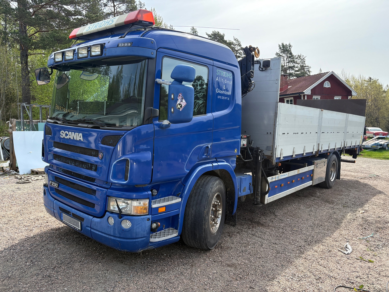 Scania P 230 - Vinçli kamyon: fotoğraf 1 Scania P 230 - Vinçli kamyon: fotoğraf 1
