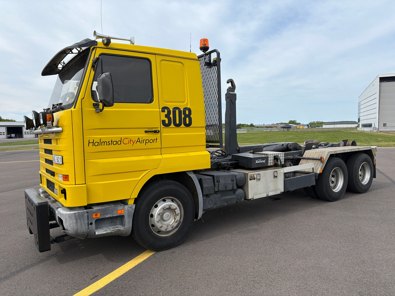 Scania R143HL6X2 500 - Kancalı yükleyici kamyon: fotoğraf 1 Scania R143HL6X2 500 - Kancalı yükleyici kamyon: fotoğraf 1