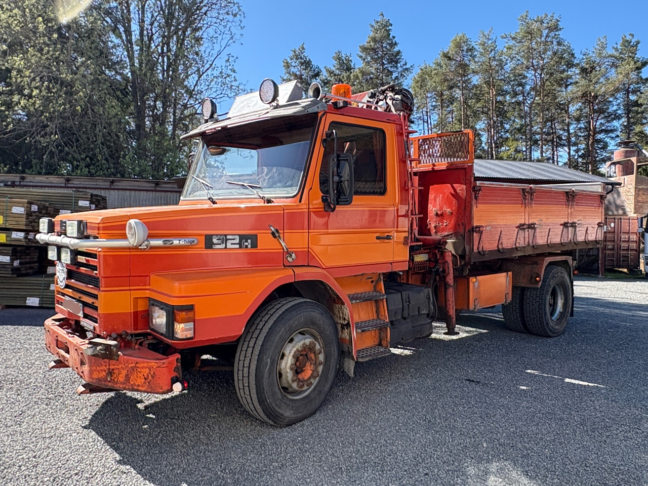 Scania T 92H 4x2 - Sal/ Açık kasa kamyon: fotoğraf 1 Scania T 92H 4x2 - Sal/ Açık kasa kamyon: fotoğraf 1