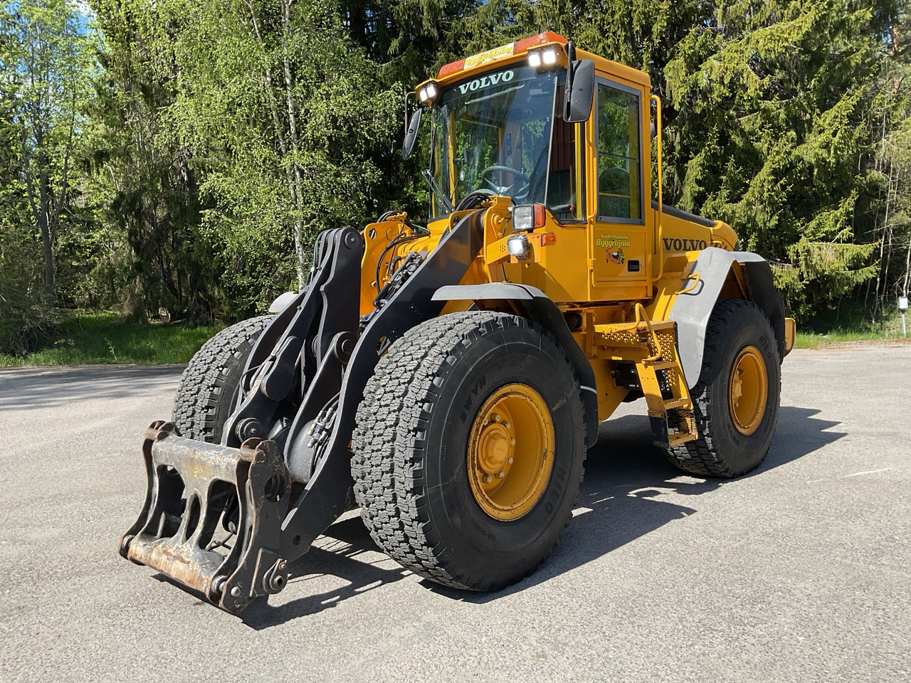 Volvo L60E - Tekerlekli yükleyici: fotoğraf 1 Volvo L60E - Tekerlekli yükleyici: fotoğraf 1