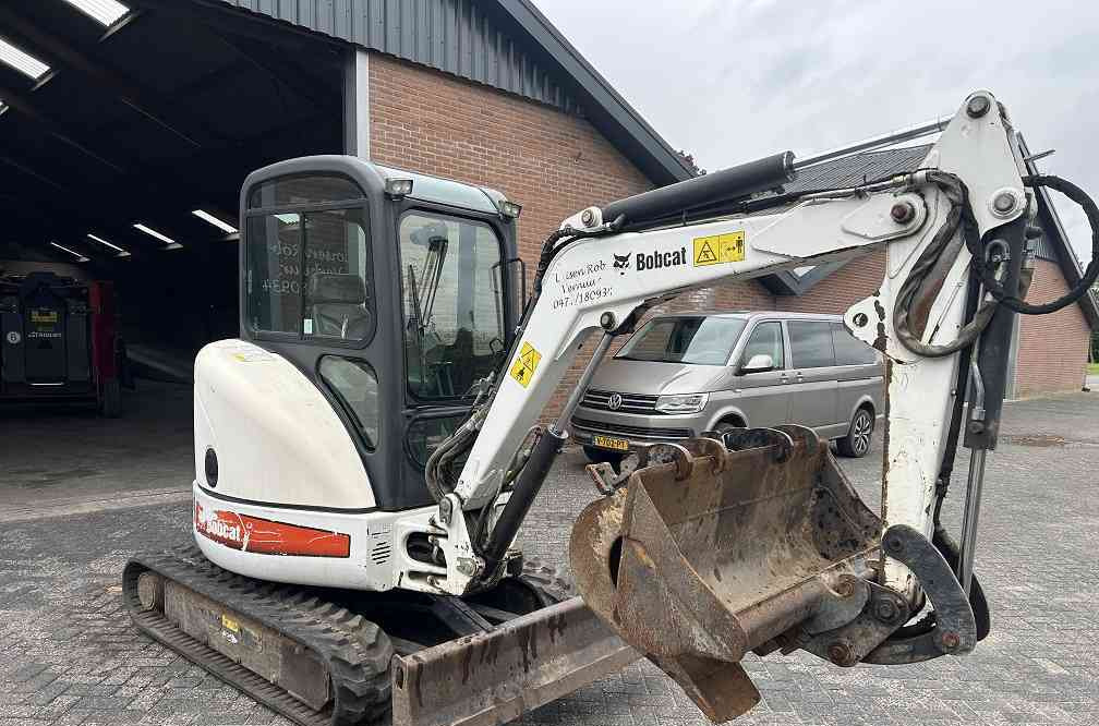 Bobcat 425 minigraver - Mini ekskavatör: fotoğraf 2 Bobcat 425 minigraver - Mini ekskavatör: fotoğraf 2