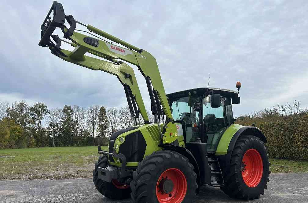 Claas Arion 640 cis, lucht, frontlader - Traktör: fotoğraf 1 Claas Arion 640 cis, lucht, frontlader - Traktör: fotoğraf 1