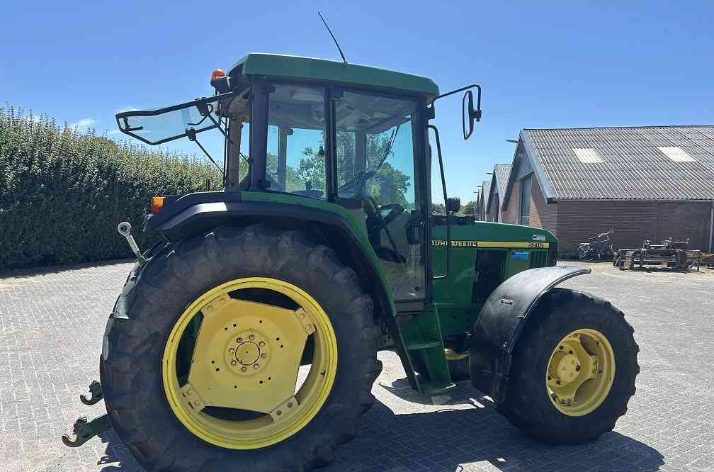 John Deere 6210 - Traktör: fotoğraf 4 John Deere 6210 - Traktör: fotoğraf 4