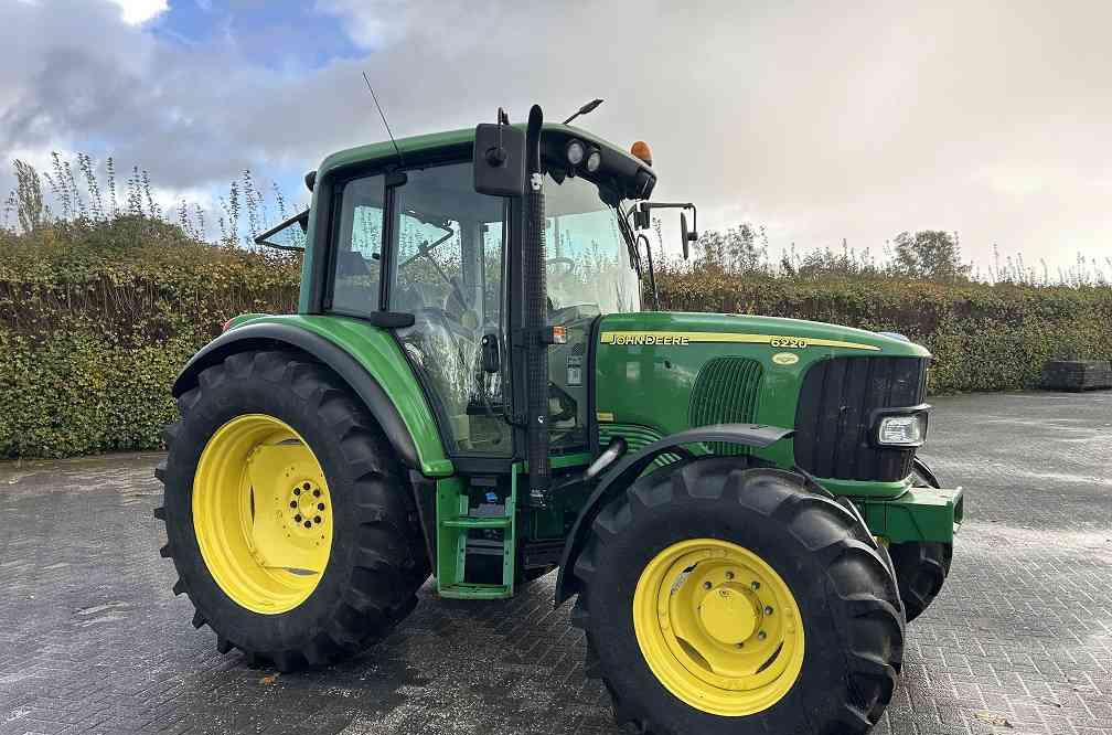 John Deere 6220 premium, 7500 uur MARGEPRIJS - Traktör: fotoğraf 4 John Deere 6220 premium, 7500 uur MARGEPRIJS - Traktör: fotoğraf 4