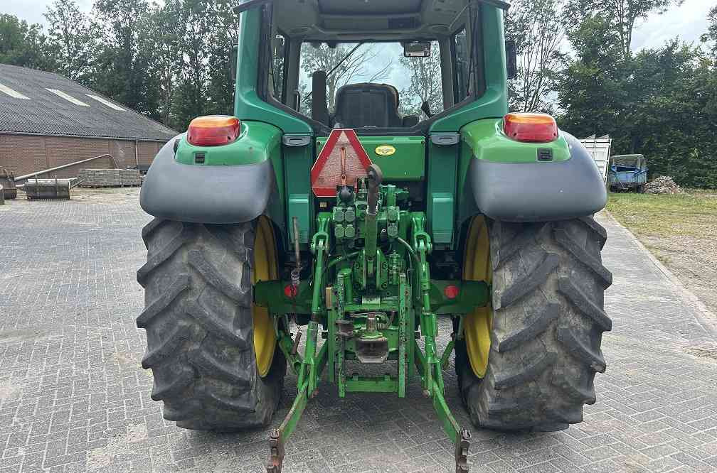 John Deere 6220 premium - Traktör: fotoğraf 3 John Deere 6220 premium - Traktör: fotoğraf 3