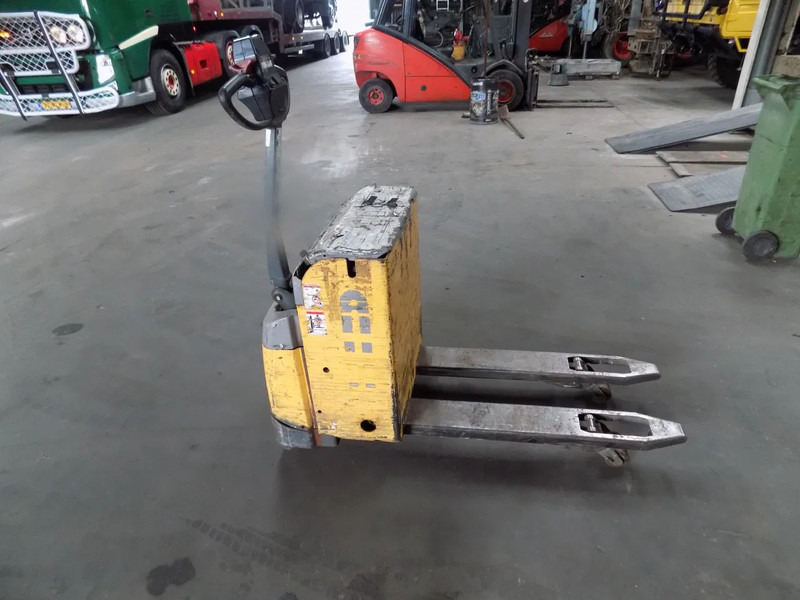 Atlet electrick lift choice off 3 pieces accu - Elektrikli forklift: fotoğraf 1 Atlet electrick lift choice off 3 pieces accu - Elektrikli forklift: fotoğraf 1