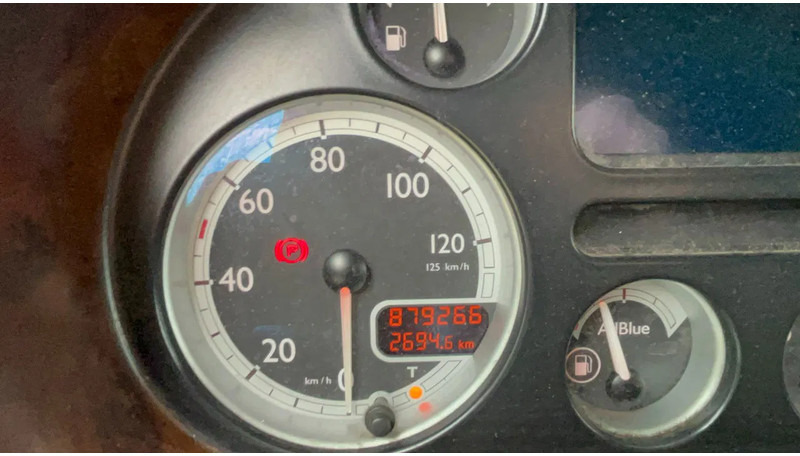 DAF CF 85.410 Schuifzijlen wagen 6x2 Daf CF85 - Kapalı kasa kamyon: fotoğraf 5 DAF CF 85.410 Schuifzijlen wagen 6x2 Daf CF85 - Kapalı kasa kamyon: fotoğraf 5