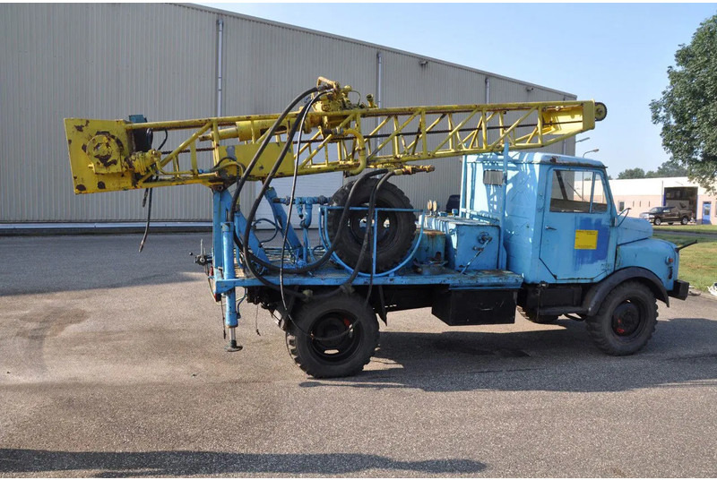 Hanomag AL 28 Z met Celler machinen fabrik DB114 - 30 - Burgu makinesi: fotoğraf 2 Hanomag AL 28 Z met Celler machinen fabrik DB114 - 30 - Burgu makinesi: fotoğraf 2