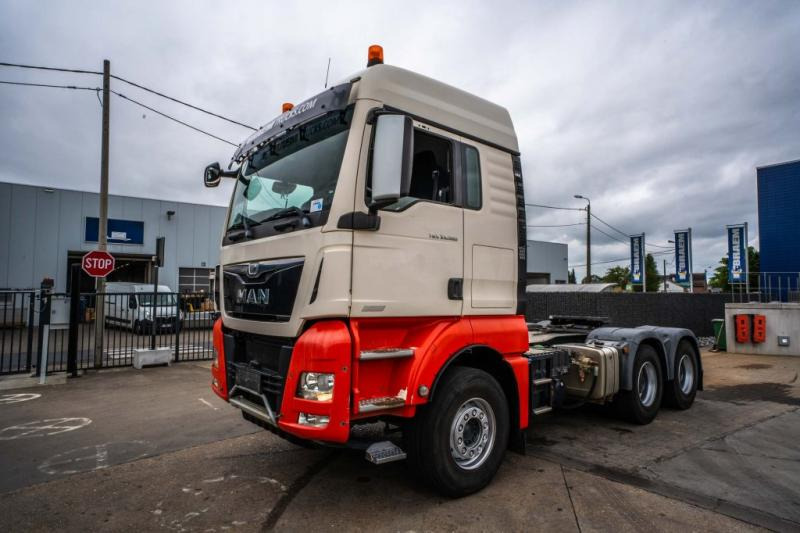 MAN TGX 33.560 XLX BLS+BIG AXLES+INTARDER - Çekici: fotoğraf 1 MAN TGX 33.560 XLX BLS+BIG AXLES+INTARDER - Çekici: fotoğraf 1