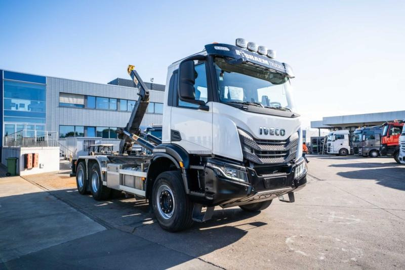 Iveco X-WAY 460 - HYVA - 91000 KM - Kancalı yükleyici kamyon: fotoğraf 2 Iveco X-WAY 460 - HYVA - 91000 KM - Kancalı yükleyici kamyon: fotoğraf 2