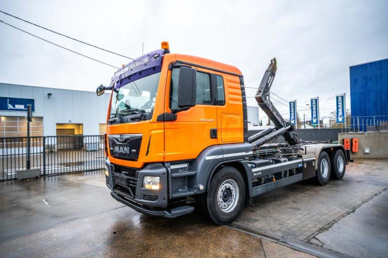 MAN TGS 33.420 BB - Kancalı yükleyici kamyon: fotoğraf 1 MAN TGS 33.420 BB - Kancalı yükleyici kamyon: fotoğraf 1