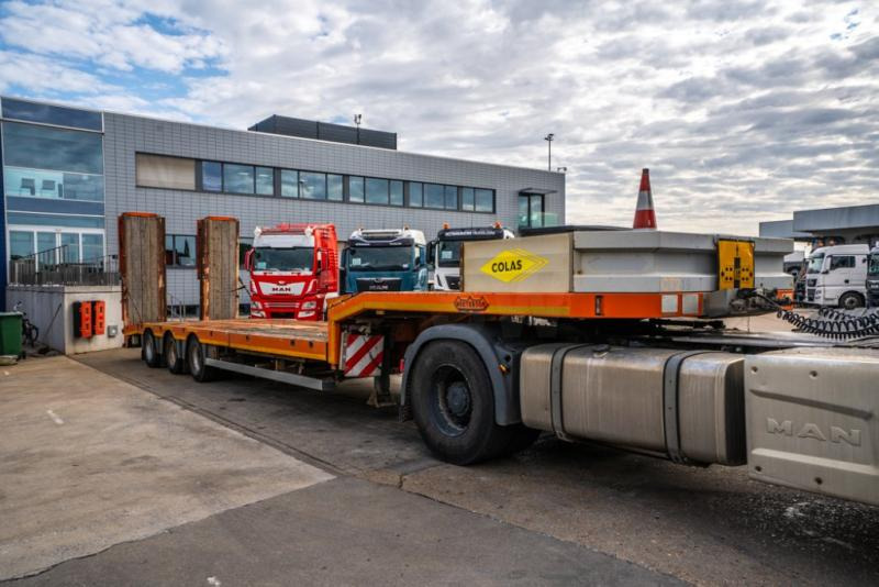 Nooteboom OSDS-41-03 - 51 250 KG - Alçak çerçeveli platform dorse: fotoğraf 2 Nooteboom OSDS-41-03 - 51 250 KG - Alçak çerçeveli platform dorse: fotoğraf 2