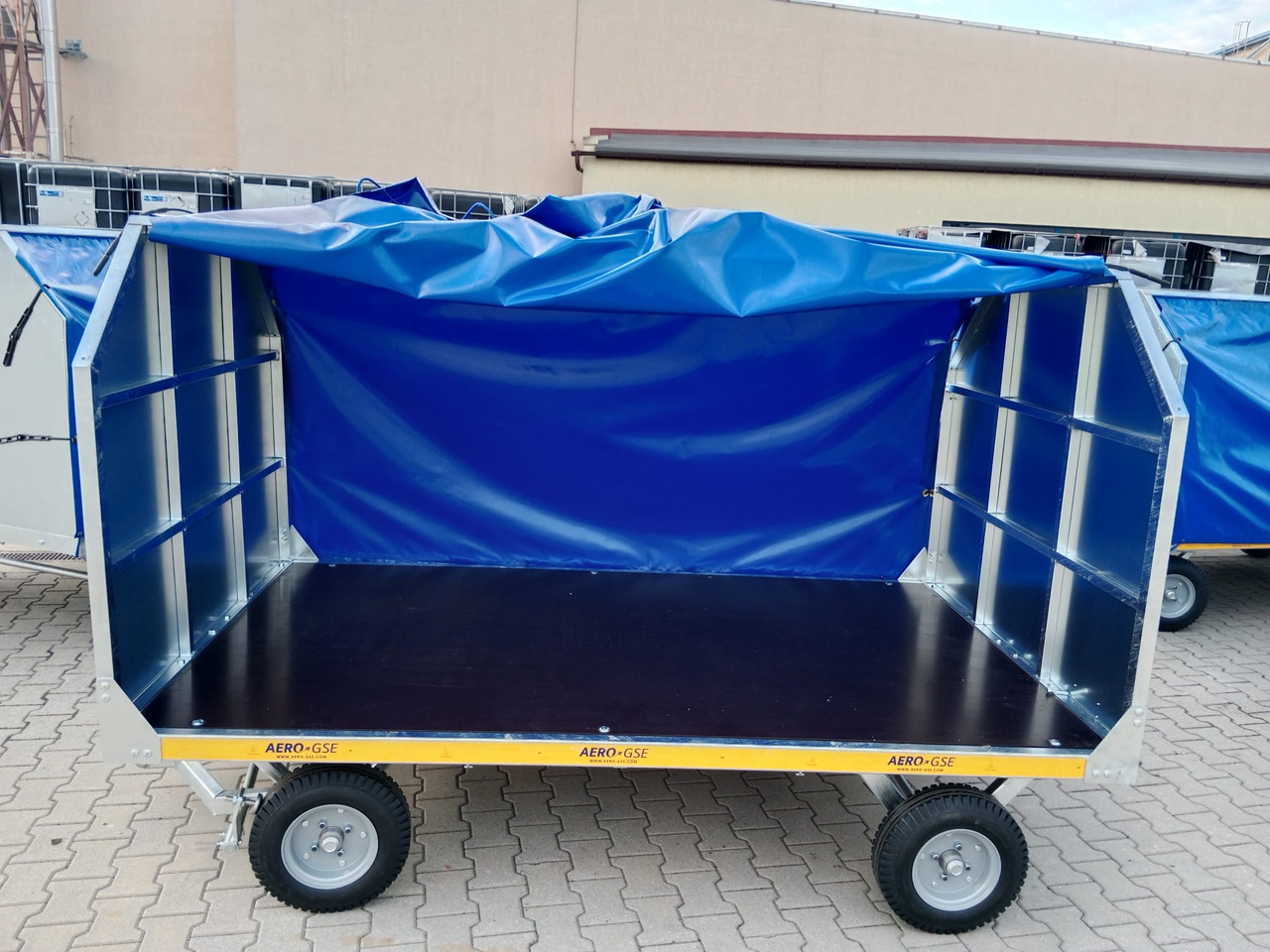 AERO-GSE BAGGAGE CART BC-ZW30-D2400 - Havaalanı ekipmanları: fotoğraf 1 AERO-GSE BAGGAGE CART BC-ZW30-D2400 - Havaalanı ekipmanları: fotoğraf 1