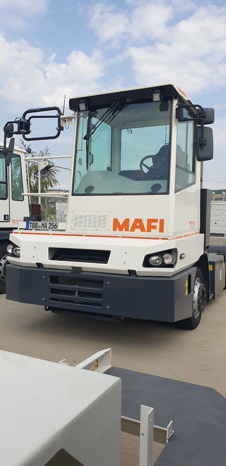 MAFI T230 - Terminal çekiciler: fotoğraf 1 MAFI T230 - Terminal çekiciler: fotoğraf 1