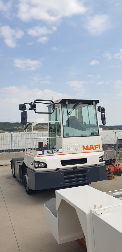 MAFI T230 - Terminal çekiciler: fotoğraf 2 MAFI T230 - Terminal çekiciler: fotoğraf 2