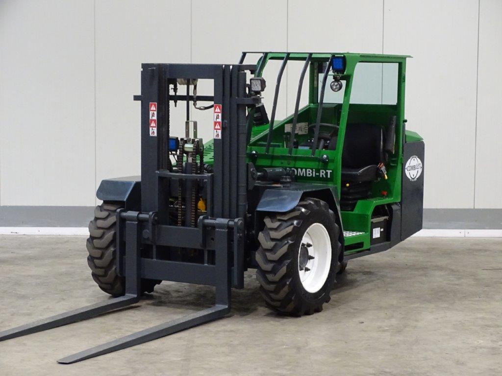 Combilift COMBI-RT - TRIPLEX - Arazi tipi forklift: fotoğraf 1 Combilift COMBI-RT - TRIPLEX - Arazi tipi forklift: fotoğraf 1