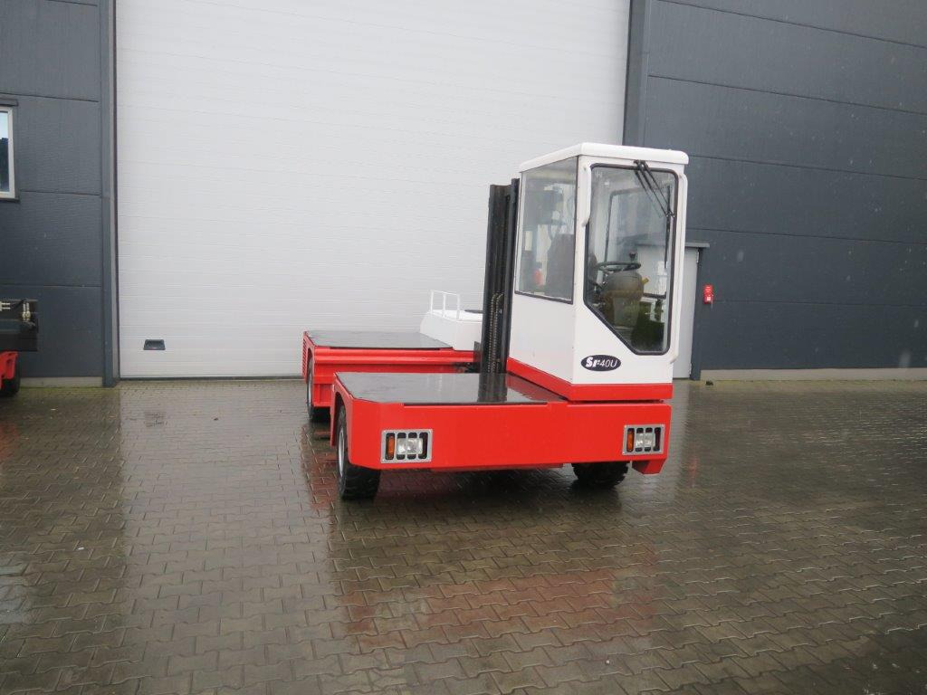 Fantuzzi SF40U - Dört yönlü forkliftler: fotoğraf 1 Fantuzzi SF40U - Dört yönlü forkliftler: fotoğraf 1