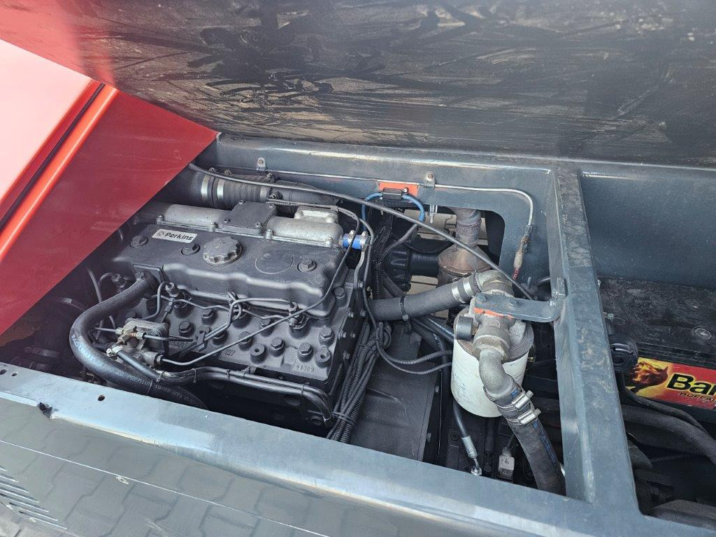 Fantuzzi SF60U - TRAVERSE - Dört yönlü forkliftler: fotoğraf 2 Fantuzzi SF60U - TRAVERSE - Dört yönlü forkliftler: fotoğraf 2