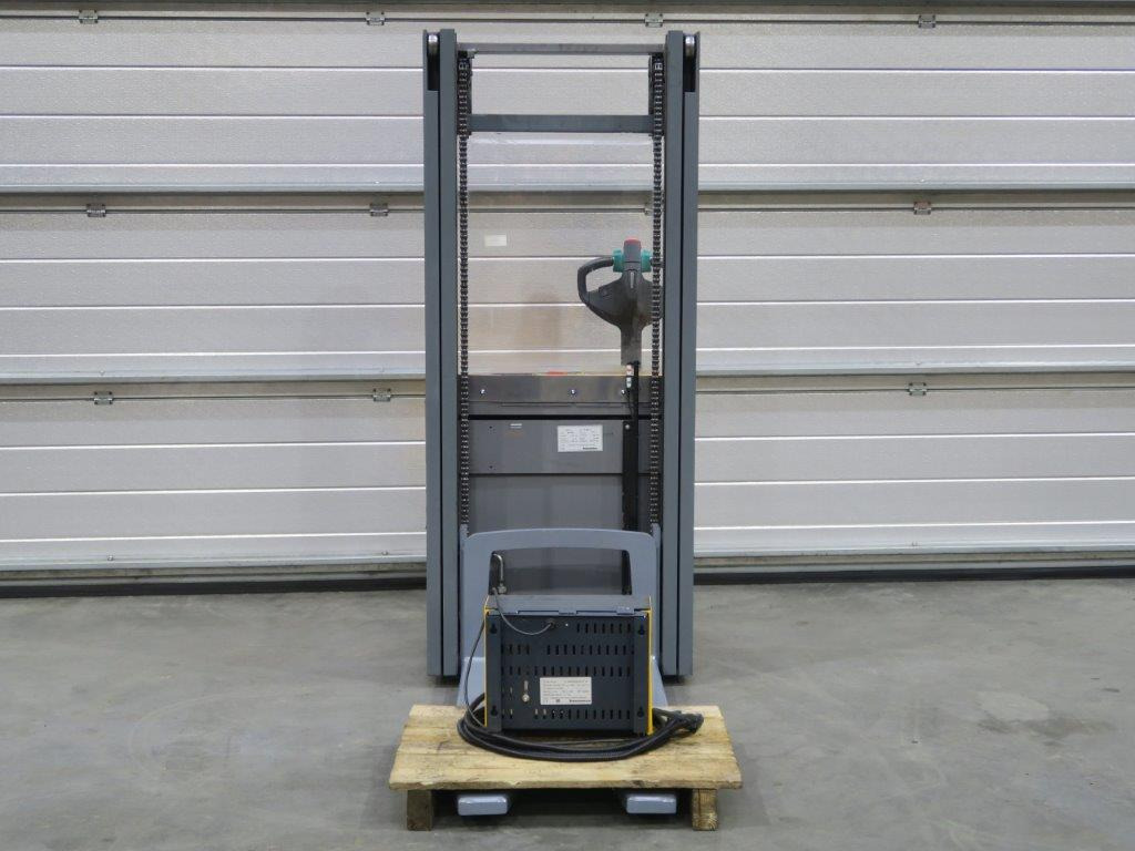 Jungheinrich EJC214 - Istif makinası: fotoğraf 5 Jungheinrich EJC214 - Istif makinası: fotoğraf 5