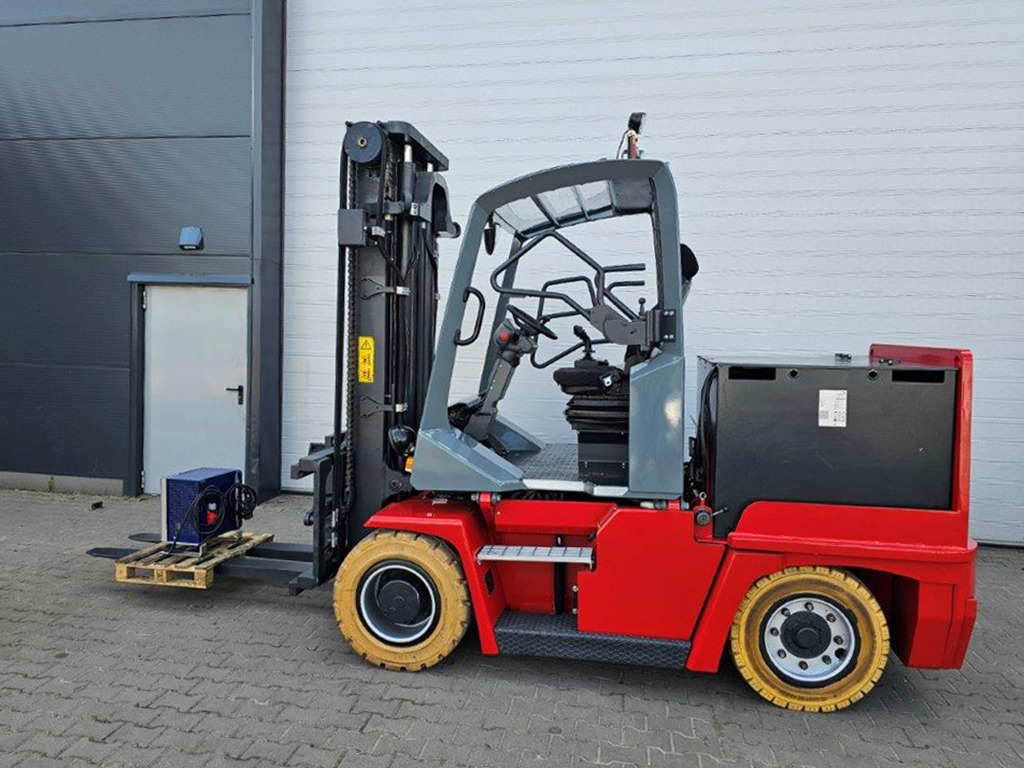 Kalmar ECF70-6C Kompaktstapler - Elektrikli forklift: fotoğraf 1 Kalmar ECF70-6C Kompaktstapler - Elektrikli forklift: fotoğraf 1