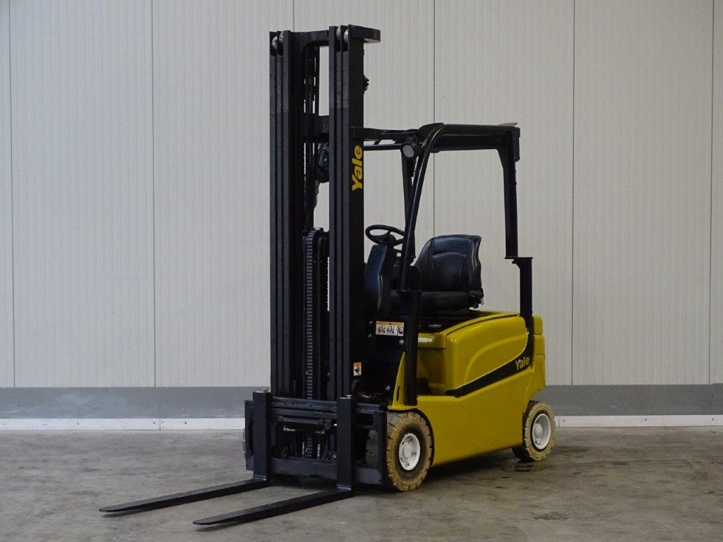 Yale ERP16VF - TRIPLEX - Elektrikli forklift: fotoğraf 1 Yale ERP16VF - TRIPLEX - Elektrikli forklift: fotoğraf 1