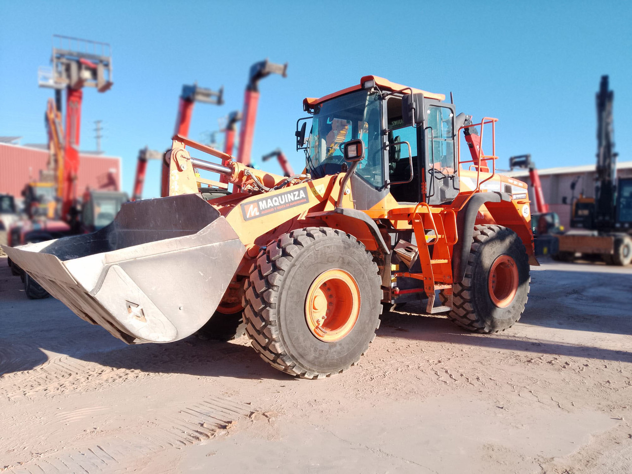 DOOSAN DL300-5 - Tekerlekli yükleyici: fotoğraf 4 DOOSAN DL300-5 - Tekerlekli yükleyici: fotoğraf 4