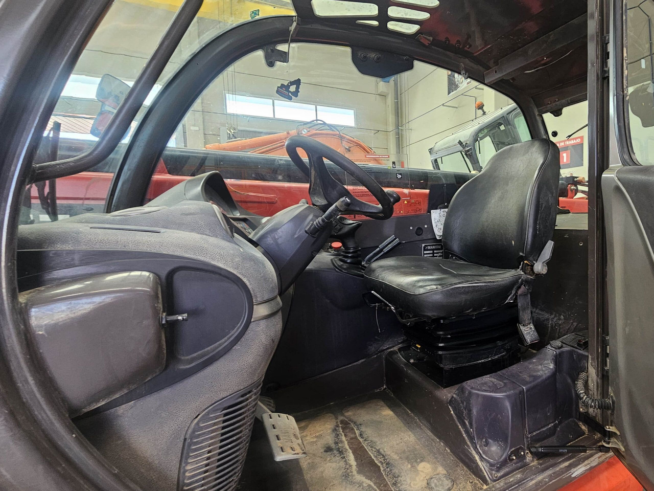 MANITOU MT1335 EASY - Teleskopik yükleyici: fotoğraf 4 MANITOU MT1335 EASY - Teleskopik yükleyici: fotoğraf 4