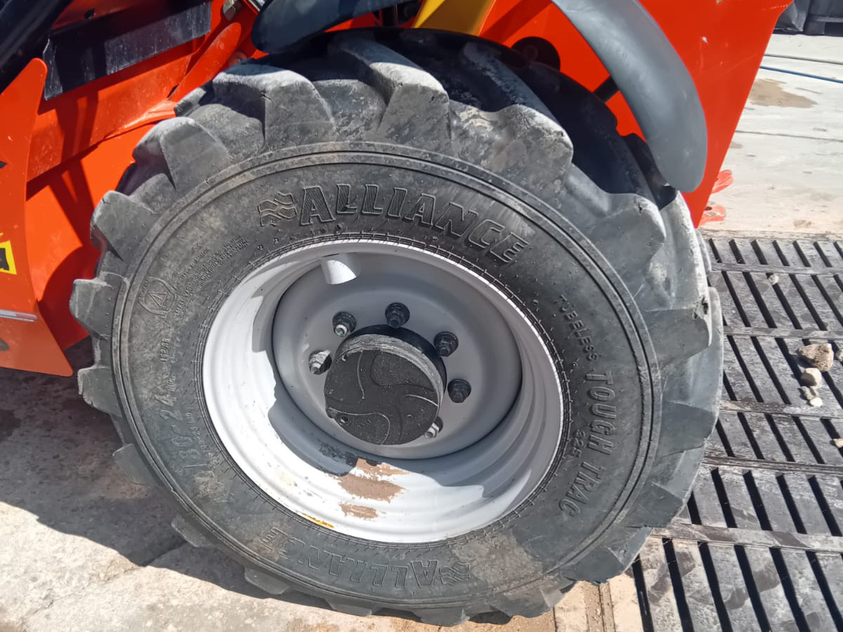 Teleskopik yükleyici MANITOU MT733 EASY 75D: fotoğraf 19