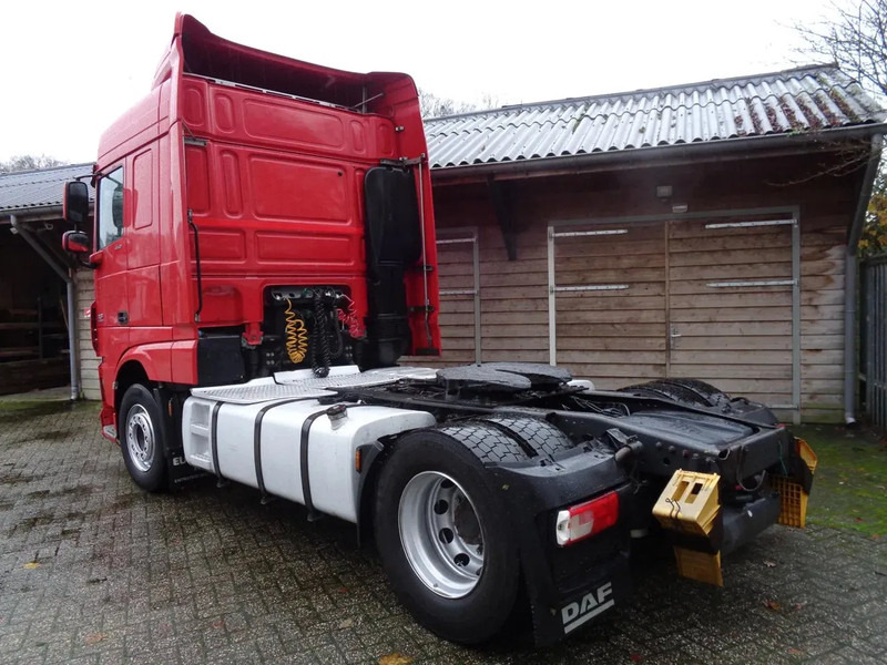 DAF XF 106 106-460 / Euro 6 ADR /Intarder / 2 tanks / Standairco - Çekici: fotoğraf 4 DAF XF 106 106-460 / Euro 6 ADR /Intarder / 2 tanks / Standairco - Çekici: fotoğraf 4
