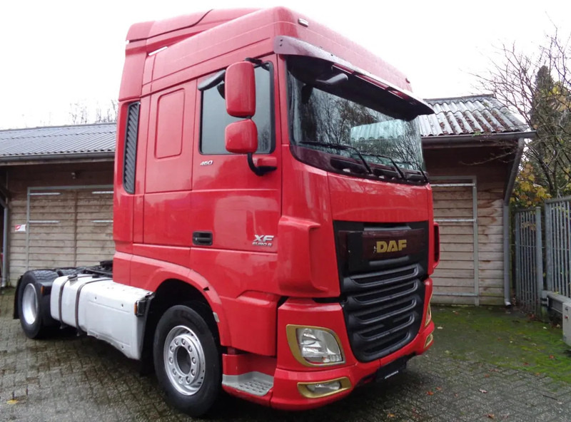 DAF XF 106 106-460 / Euro 6 ADR /Intarder / 2 tanks / Standairco - Çekici: fotoğraf 2 DAF XF 106 106-460 / Euro 6 ADR /Intarder / 2 tanks / Standairco - Çekici: fotoğraf 2