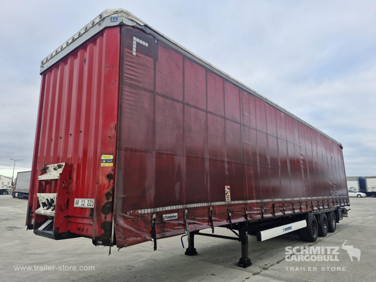 KRONE Curtainsider Mega - Tenteli dorse: fotoğraf 1 KRONE Curtainsider Mega - Tenteli dorse: fotoğraf 1