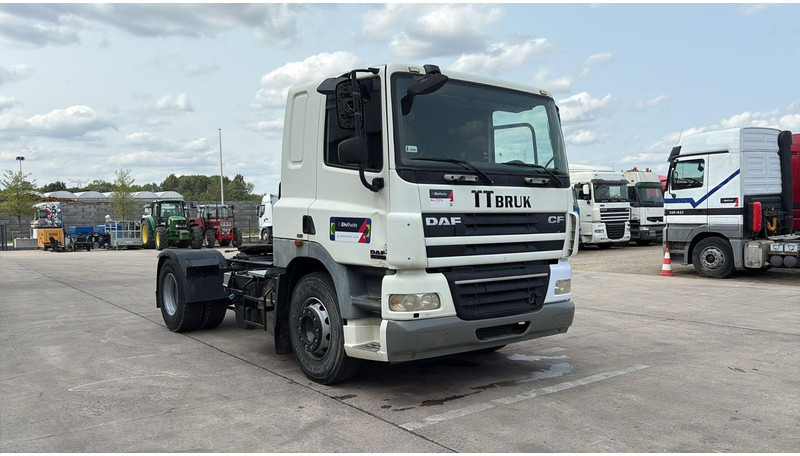 DAF 85 CF 410 (LOW CABIN / PETIT CABINE / TRES PROPRE / CLEAN CONDITION) - Çekici: fotoğraf 3 DAF 85 CF 410 (LOW CABIN / PETIT CABINE / TRES PROPRE / CLEAN CONDITION) - Çekici: fotoğraf 3