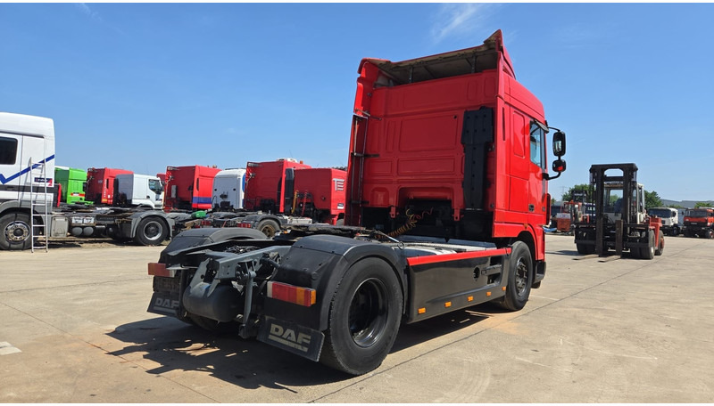 DAF XF 105.410 (BOITE MANUELLE / SUPER PROPRE !!! / TRES BONNE ETAT / AIRCO / MANUAL GEARBOX) - Çekici: fotoğraf 5 DAF XF 105.410 (BOITE MANUELLE / SUPER PROPRE !!! / TRES BONNE ETAT / AIRCO / MANUAL GEARBOX) - Çekici: fotoğraf 5