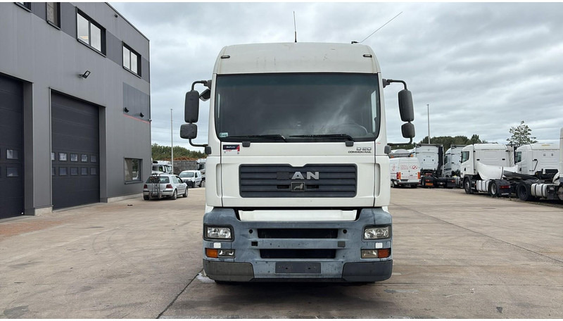 MAN TGA 18.430 (PTO / POMPE HYDRAULIQUE / MANUAL GEARBOX / BOITE MANUELLE / HYDRAULIC PUMP) - Çekici: fotoğraf 4 MAN TGA 18.430 (PTO / POMPE HYDRAULIQUE / MANUAL GEARBOX / BOITE MANUELLE / HYDRAULIC PUMP) - Çekici: fotoğraf 4