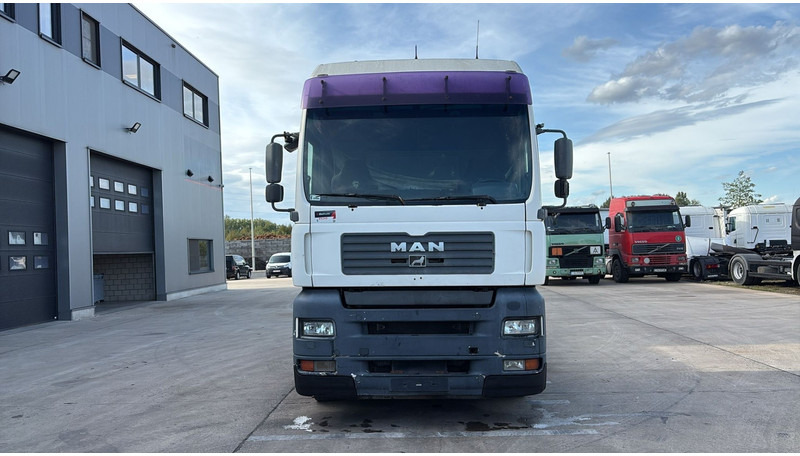 MAN TGA 18.480 (POMPE MANUELLE / MANUAL PUMP / MANUAL GEARBOX / BOITE MANUELLE) - Çekici: fotoğraf 3 MAN TGA 18.480 (POMPE MANUELLE / MANUAL PUMP / MANUAL GEARBOX / BOITE MANUELLE) - Çekici: fotoğraf 3