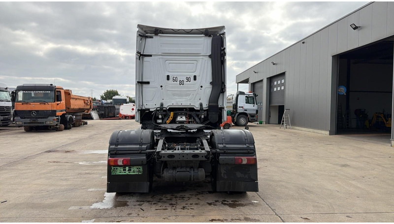 Mercedes-Benz Actros 1845 (GOOD CONDITION / PARFAIT ETAT / AIRCO / MP4) - Çekici: fotoğraf 5 Mercedes-Benz Actros 1845 (GOOD CONDITION / PARFAIT ETAT / AIRCO / MP4) - Çekici: fotoğraf 5