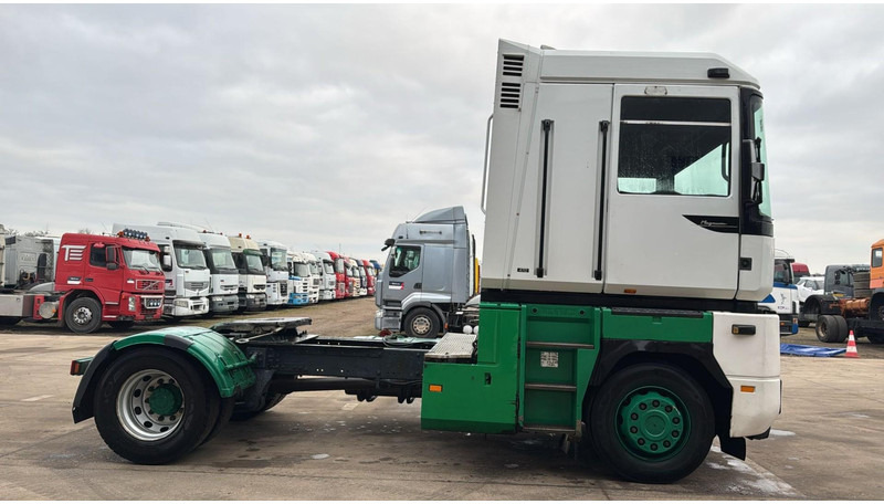 Renault Magnum 470 (POMPE MANUELLE / MANUAL PUMP / BOITE MANUELLE / MANUAL GEARBOX) - Çekici: fotoğraf 4 Renault Magnum 470 (POMPE MANUELLE / MANUAL PUMP / BOITE MANUELLE / MANUAL GEARBOX) - Çekici: fotoğraf 4