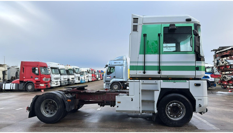 Renault Magnum 470 (POMPE MANUELLE / MANUAL PUMP / BOITE MANUELLE / MANUAL GEARBOX) - Çekici: fotoğraf 4 Renault Magnum 470 (POMPE MANUELLE / MANUAL PUMP / BOITE MANUELLE / MANUAL GEARBOX) - Çekici: fotoğraf 4