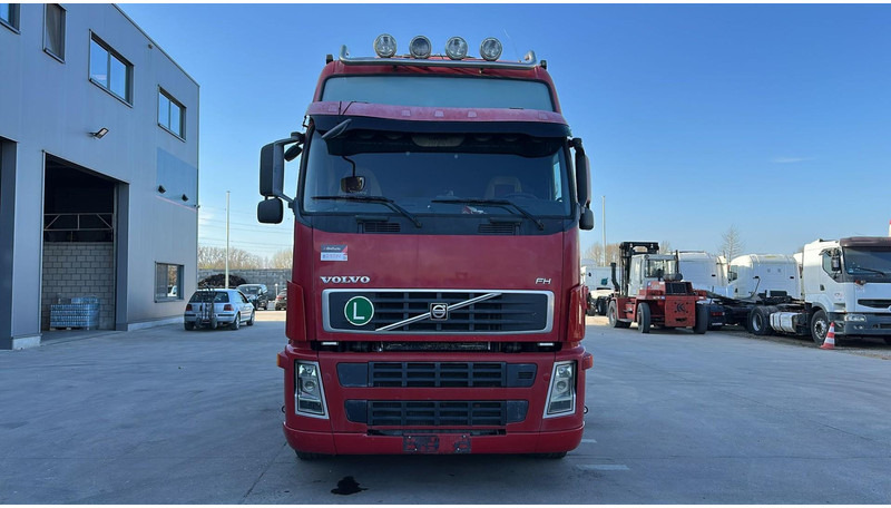 Volvo FH 400 (MANUAL GEARBOX / EURO 5 / BOITE MANUELLE) - Çekici: fotoğraf 2 Volvo FH 400 (MANUAL GEARBOX / EURO 5 / BOITE MANUELLE) - Çekici: fotoğraf 2