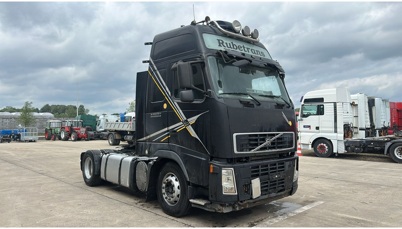 Volvo FH 440 (CAN DRIVE BUT PROBLEM WITH CLUTCH) - Çekici: fotoğraf 3 Volvo FH 440 (CAN DRIVE BUT PROBLEM WITH CLUTCH) - Çekici: fotoğraf 3